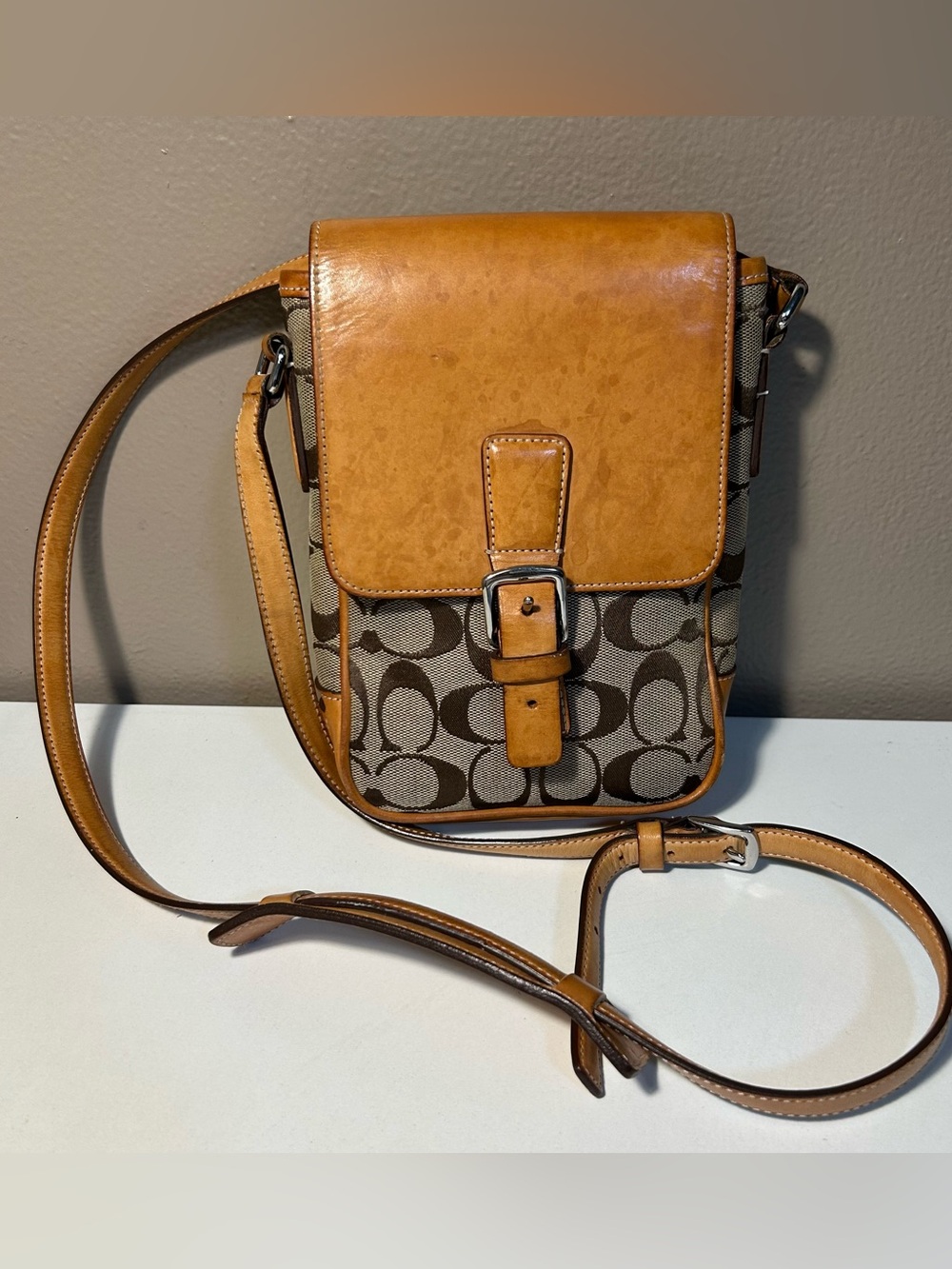Coach Vintage Y2K Signature Flap Crossbody Bag Adjustable Strap Leather Canvas